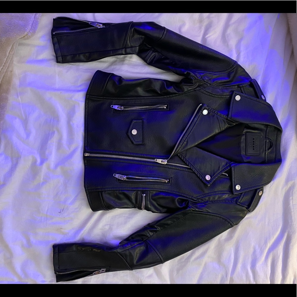 FAUX LEATHER JACKET